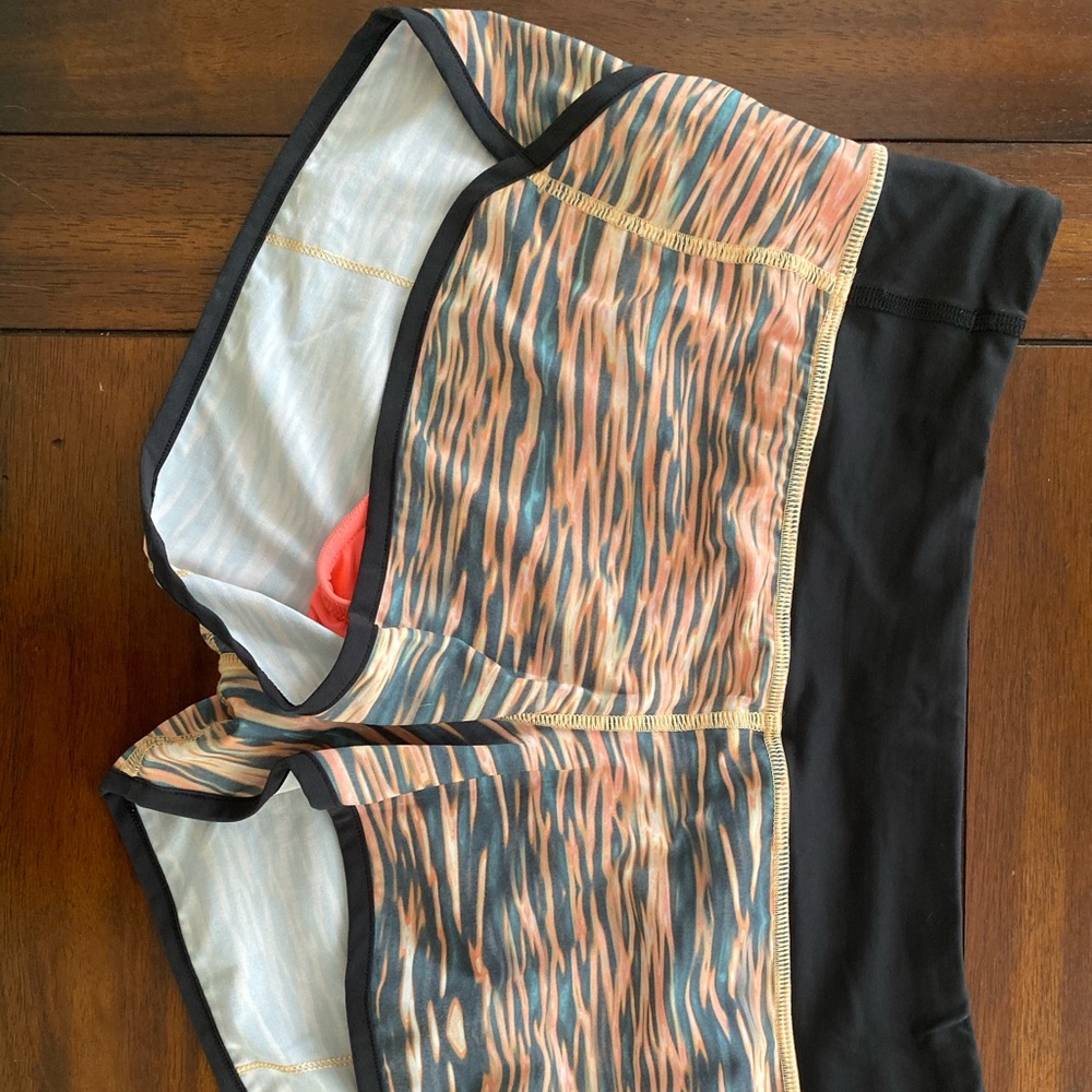 EUC lululemon speed shorts size 6